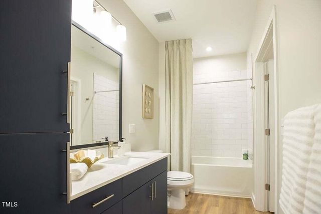 2000 Olivewood Street A4, Cary, NC 27519