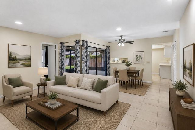 4828 GROVE POINT DRIVE, Tampa, FL 33624