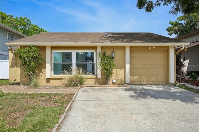 4828 GROVE POINT DRIVE, Tampa, FL 33624