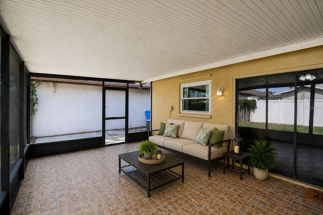 4828 GROVE POINT DRIVE, Tampa, FL 33624