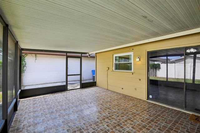 4828 GROVE POINT DRIVE, Tampa, FL 33624