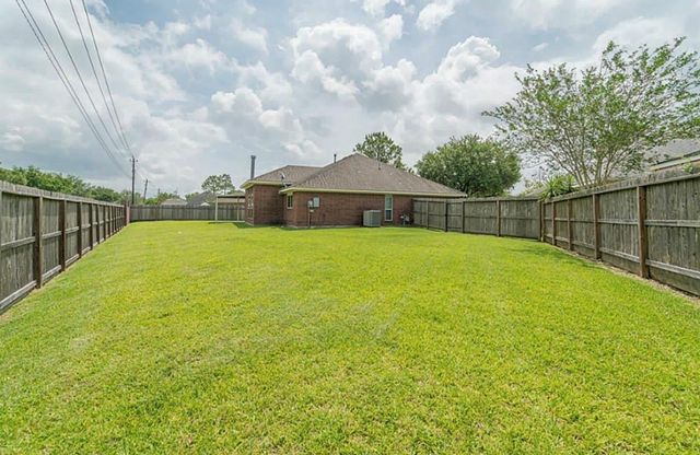 11102 Sage Linda Lane, Houston, TX 77089