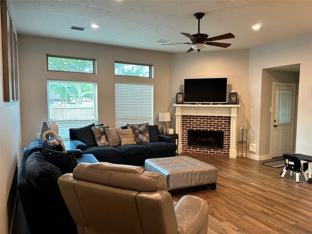 11102 Sage Linda Lane, Houston, TX 77089