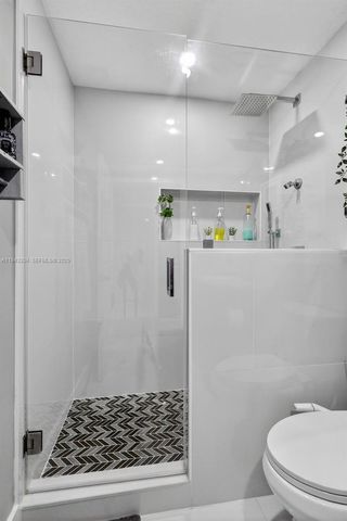 7291 NW 173rd Drive 100, Hialeah, FL 33015