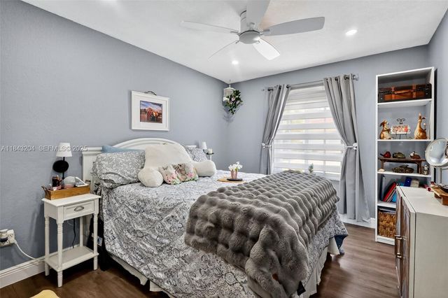 7291 NW 173rd Drive 100, Hialeah, FL 33015