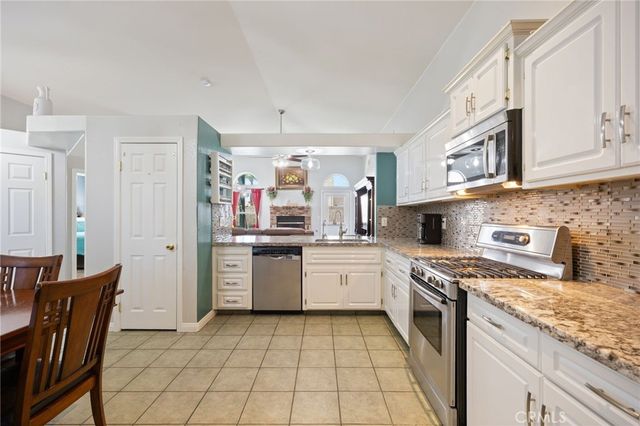 3325 Poplar st, Rosamond, CA 93560