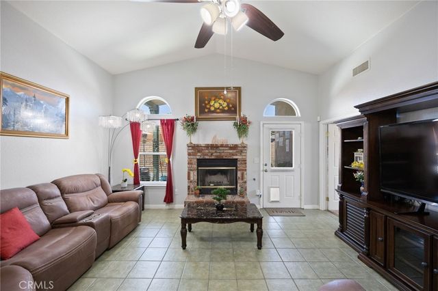 3325 Poplar st, Rosamond, CA 93560