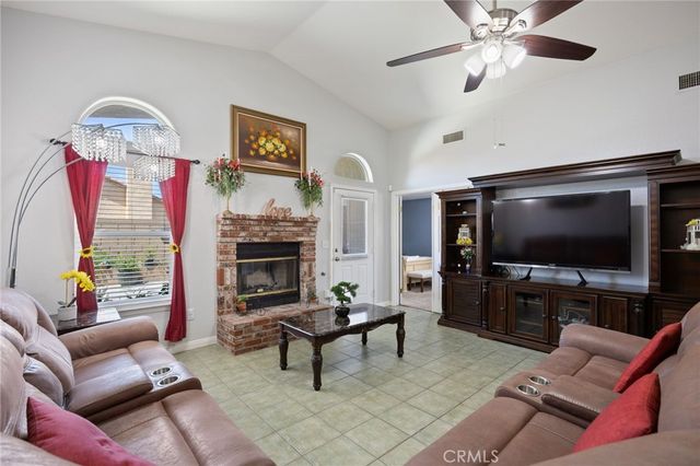 3325 Poplar st, Rosamond, CA 93560