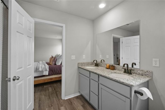 2657 Reynolds Street, Pea Ridge, AR 72751