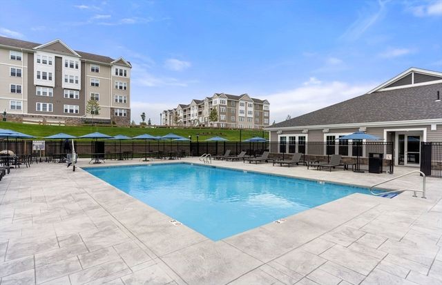 5 Peters Farm Way 109, Westborough, MA 01581