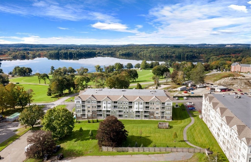 5 Peters Farm Way 109, Westborough, MA 01581