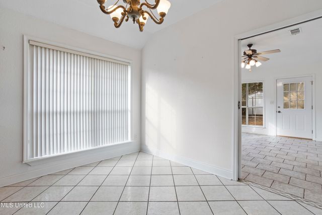 3801 Tangerine Street, Ocean Springs, MS 39564