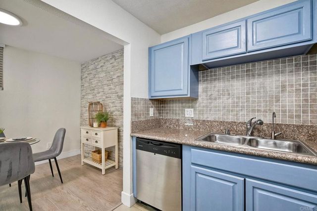 1350 N Escondido Boulevard 12, Escondido, CA 92026