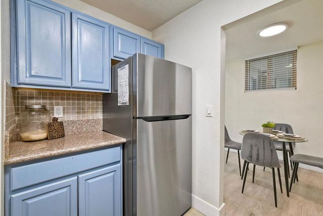 1350 N Escondido Boulevard 12, Escondido, CA 92026