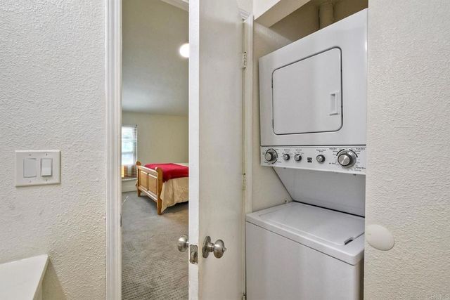 1350 N Escondido Boulevard 12, Escondido, CA 92026