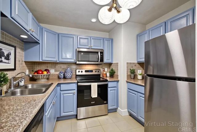 1350 N Escondido Boulevard 12, Escondido, CA 92026