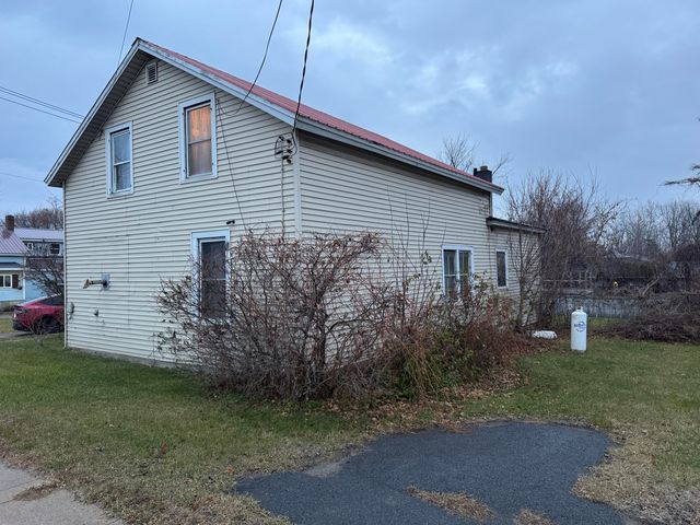 2900 Main Street, Peru, NY 12972