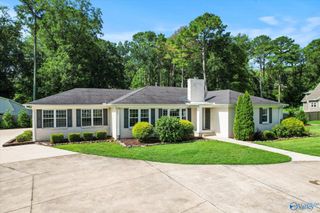 1110 Drake Avenue SE, Huntsville, AL 35802