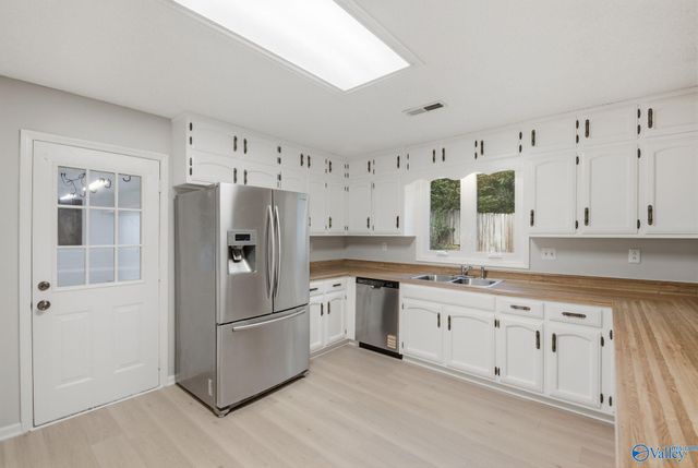 694 Crestview Drive, Madison, AL 35758