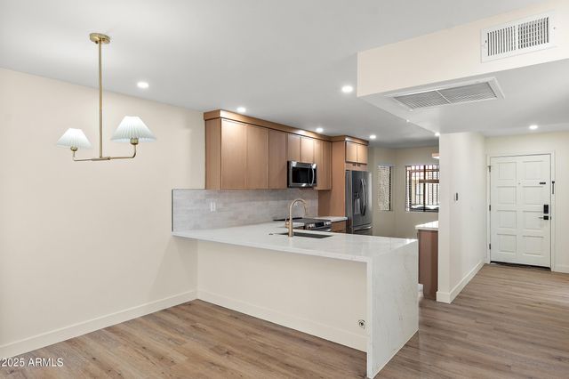 1319 E SUSAN Lane, Tempe, AZ 85288