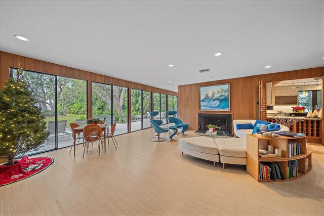 3348 OLD OAK DRIVE, Sarasota, FL 34239