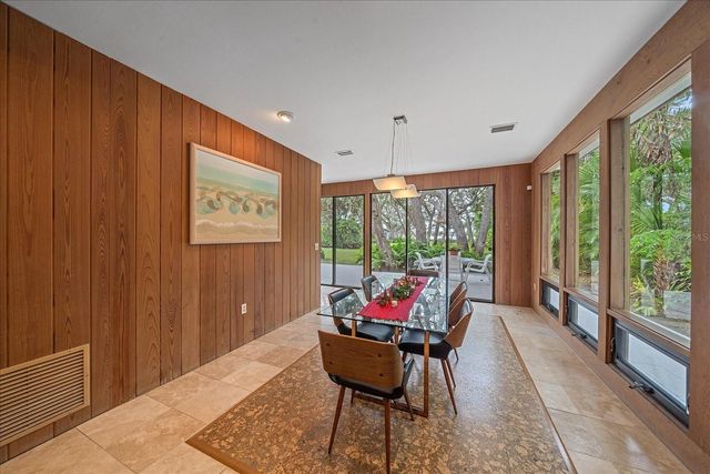 3348 OLD OAK DRIVE, Sarasota, FL 34239