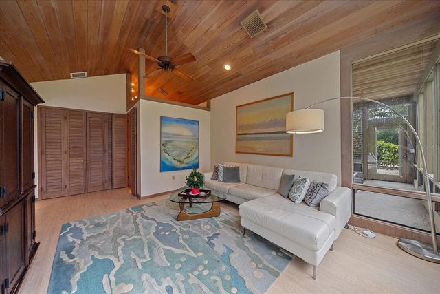 3348 OLD OAK DRIVE, Sarasota, FL 34239