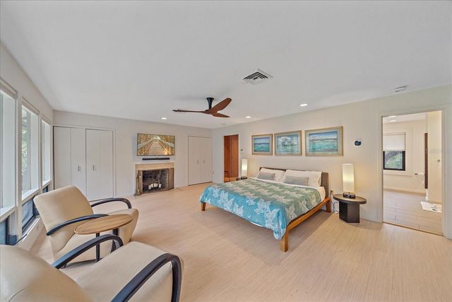 3348 OLD OAK DRIVE, Sarasota, FL 34239