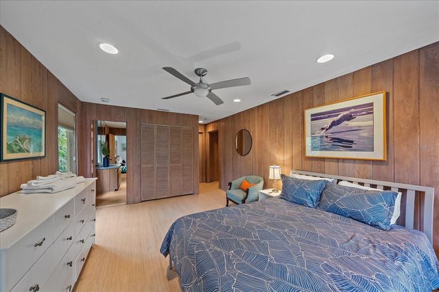 3348 OLD OAK DRIVE, Sarasota, FL 34239