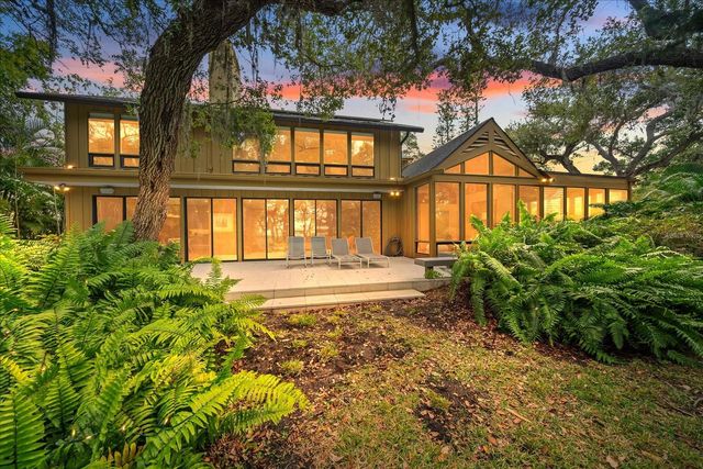 3348 OLD OAK DRIVE, Sarasota, FL 34239