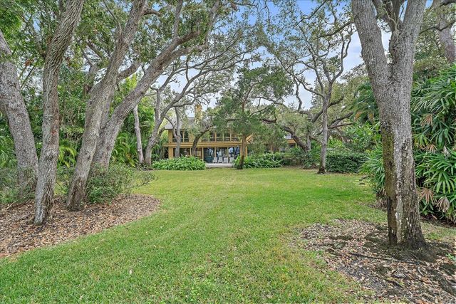 3348 OLD OAK DRIVE, Sarasota, FL 34239