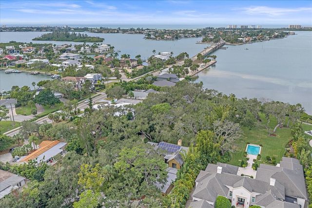 3348 OLD OAK DRIVE, Sarasota, FL 34239