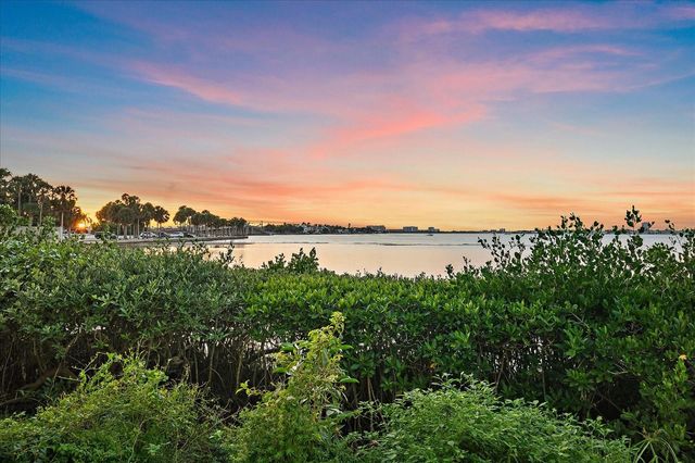 3348 OLD OAK DRIVE, Sarasota, FL 34239