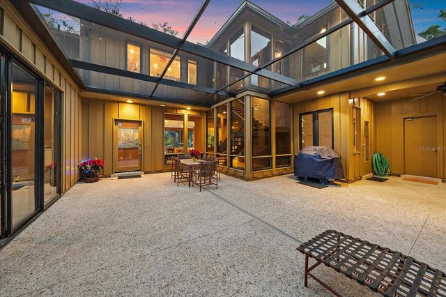 3348 OLD OAK DRIVE, Sarasota, FL 34239