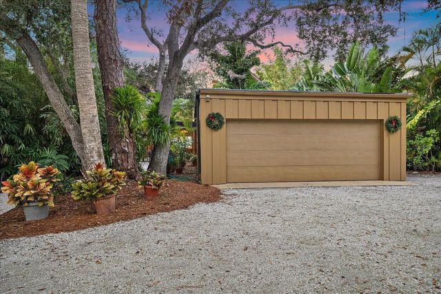 3348 OLD OAK DRIVE, Sarasota, FL 34239