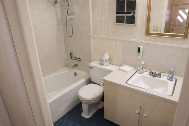 8820 Michael Street, East Bernard, TX 77435