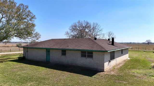 8820 Michael Street, East Bernard, TX 77435