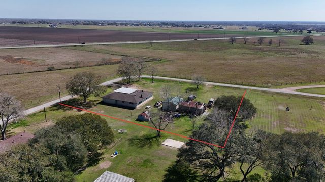 8820 Michael Street, East Bernard, TX 77435