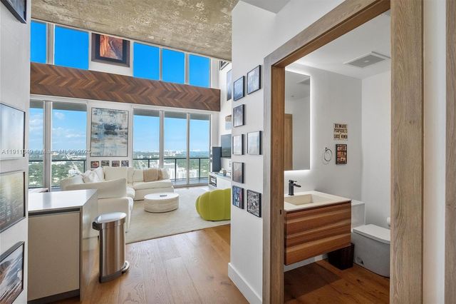 3470 E Coast Ave PH202, Miami, FL 33137