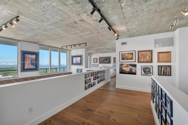 3470 E Coast Ave PH202, Miami, FL 33137