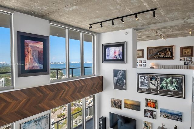 3470 E Coast Ave PH202, Miami, FL 33137