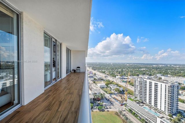 3470 E Coast Ave PH202, Miami, FL 33137