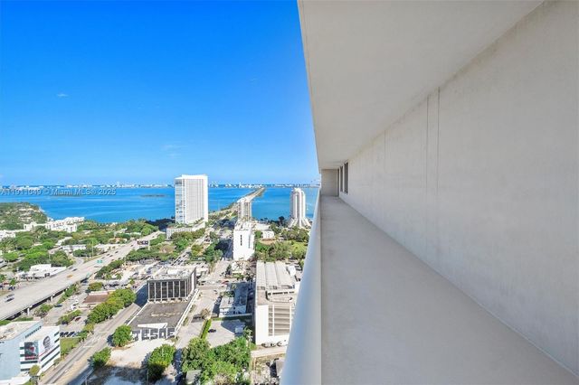 3470 E Coast Ave PH202, Miami, FL 33137