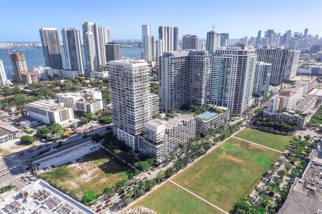 3470 E Coast Ave PH202, Miami, FL 33137