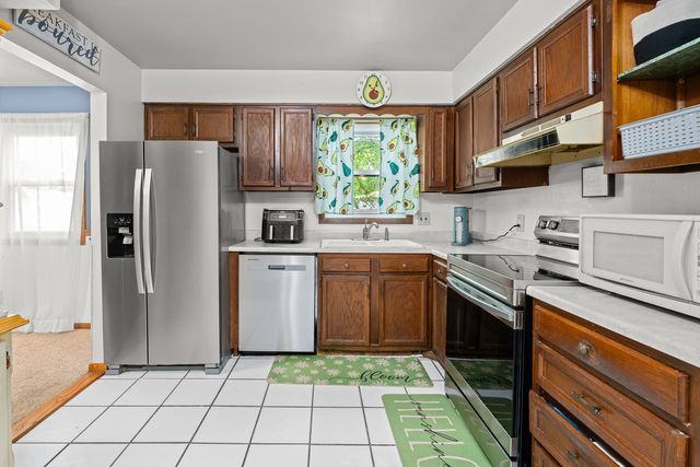 3005 N Pine Street, Davenport, IA 52804
