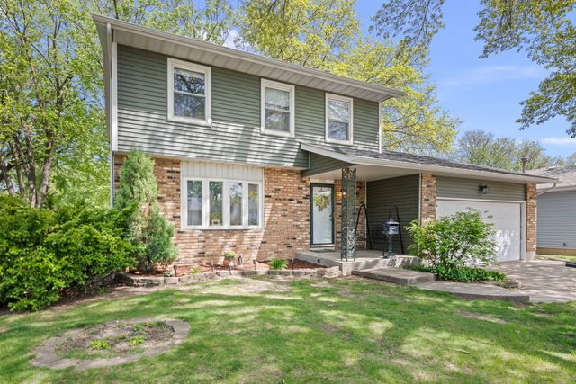 3005 N Pine Street, Davenport, IA 52804