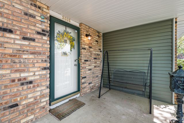 3005 N Pine Street, Davenport, IA 52804