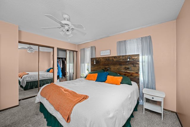 3005 N Pine Street, Davenport, IA 52804