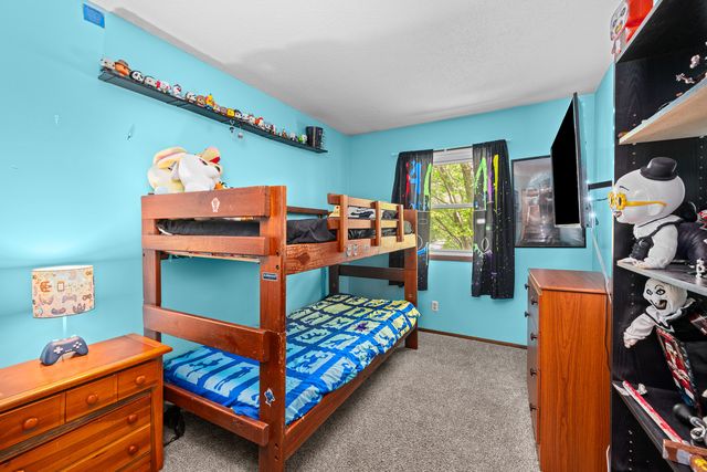 3005 N Pine Street, Davenport, IA 52804