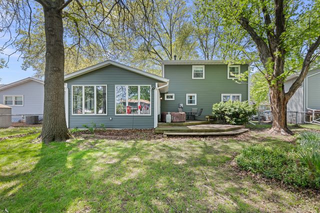 3005 N Pine Street, Davenport, IA 52804